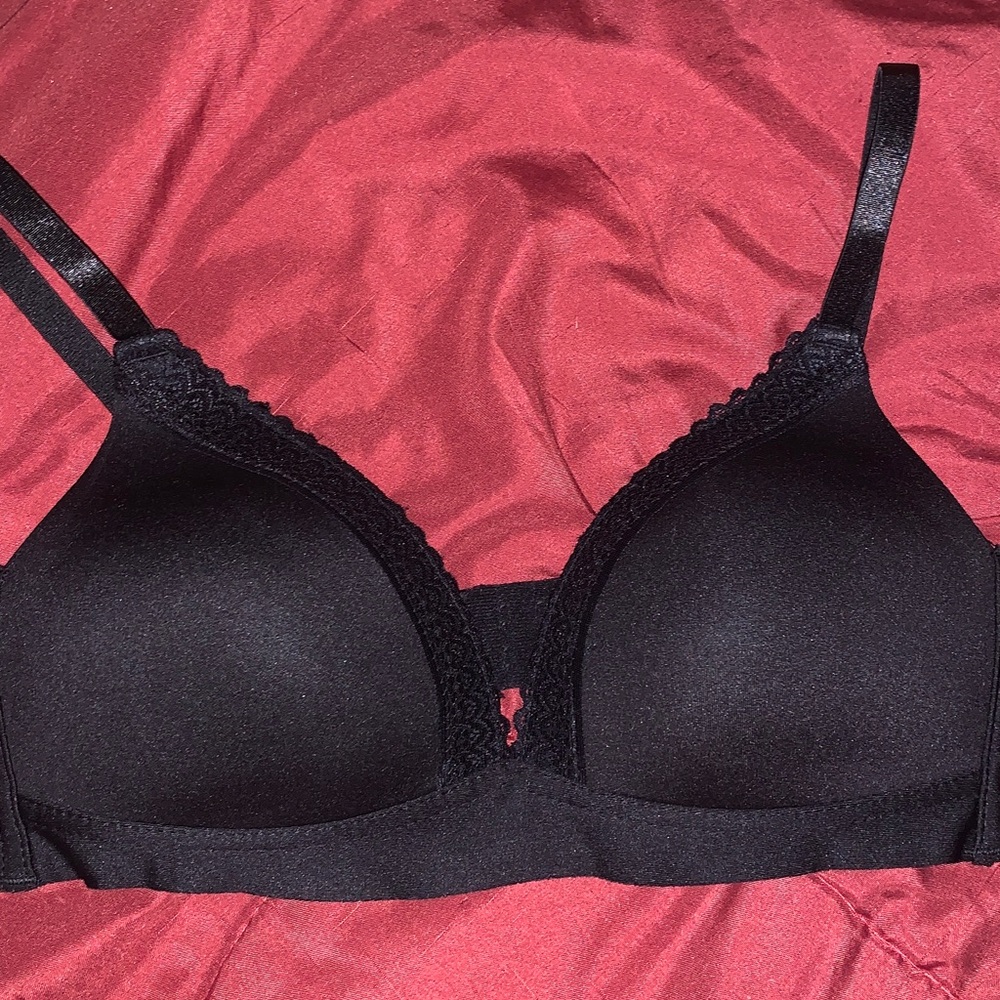 Dobreva and Prima Valentina 34B soft padded cup - wireless cream and black - Picture 7 of 13